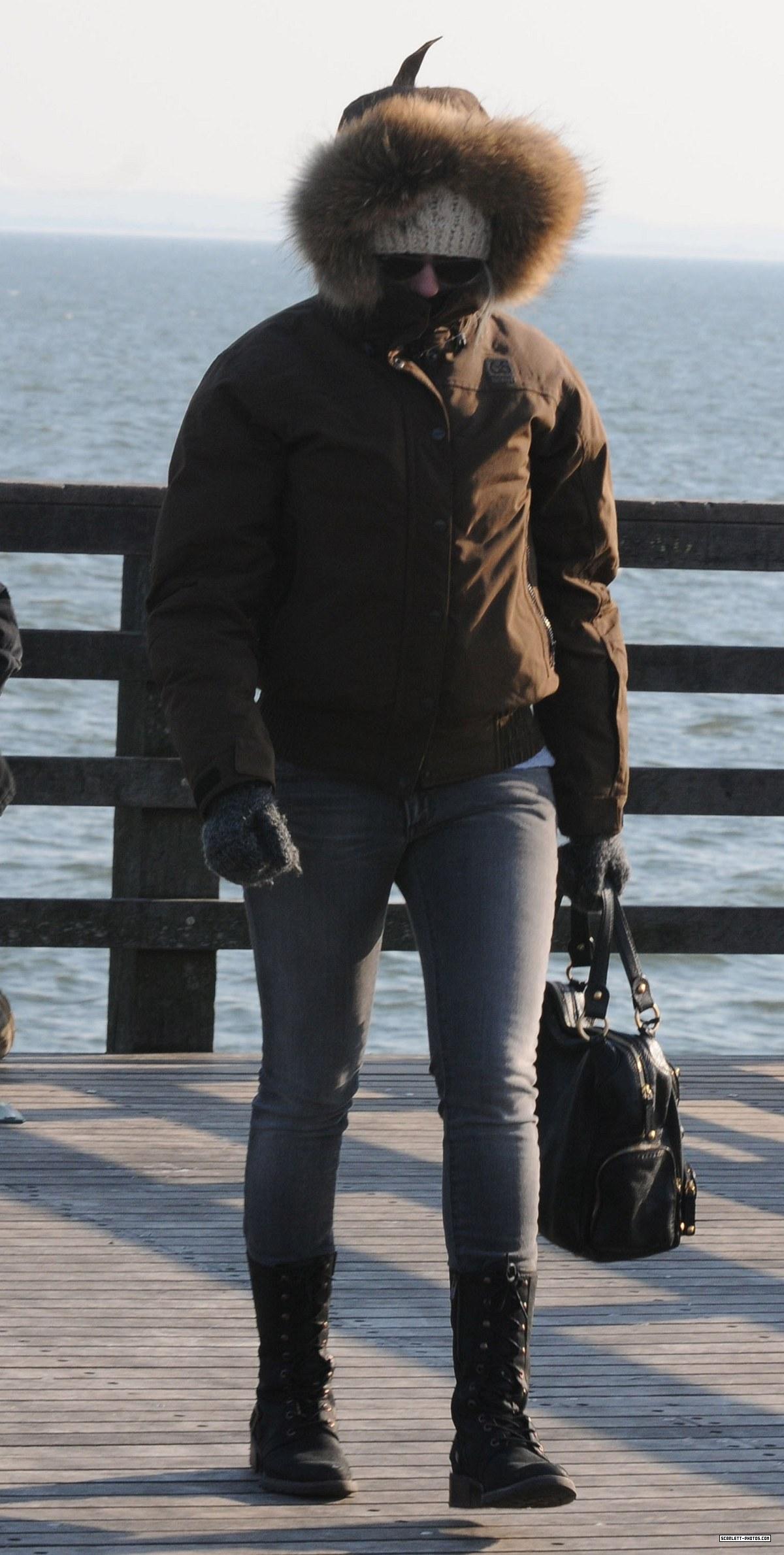 NYILY-OnSet-20080312_027.jpg NYILY-OnSet-20080312_027.jpg