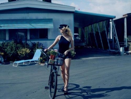Esquire06_007.jpg Esquire06_007.jpg
